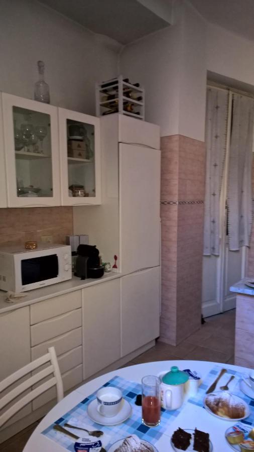 Around The Corner Colosseo Bed & Breakfast *