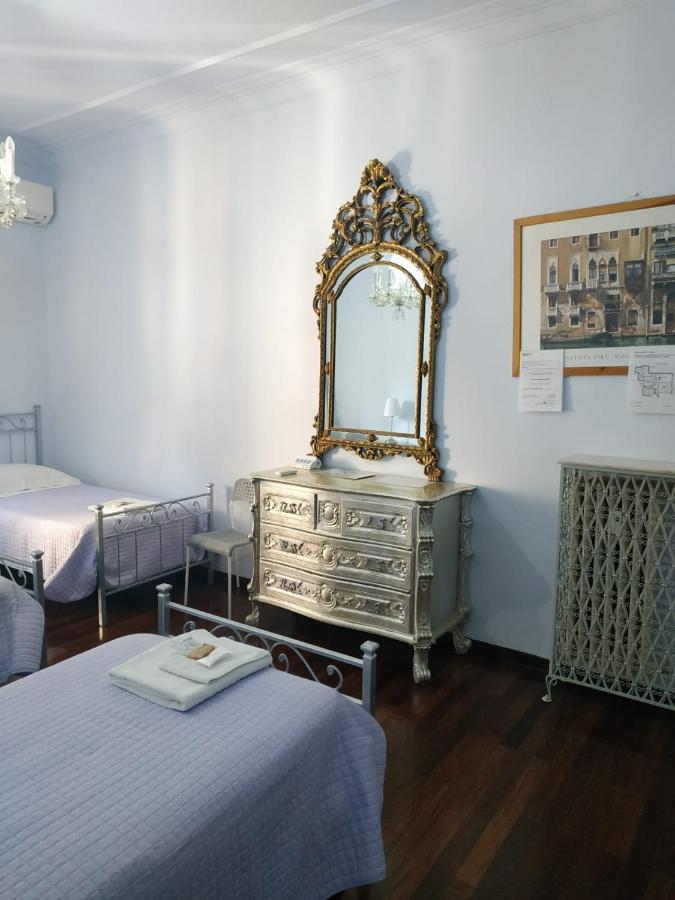 Bed and breakfast Around The Corner Colosseo